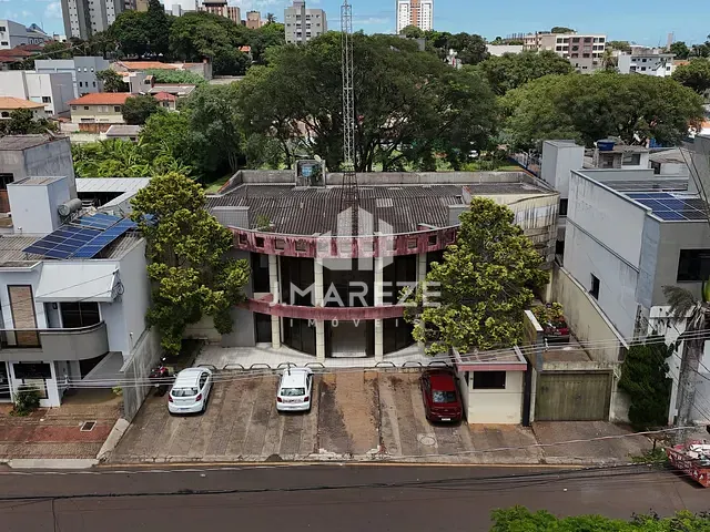 Sala com 620m², à venda, no bairro Centro em Apucarana