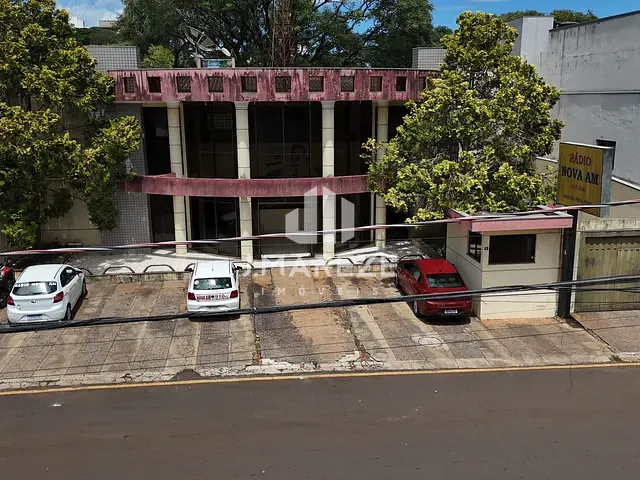 Sala com 620m², à venda, no bairro Centro em Apucarana