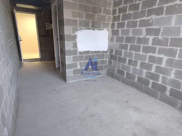 Sala com 22m², à venda ou para alugar, no bairro Recreio dos Bandeirantes em Rio de Janeiro