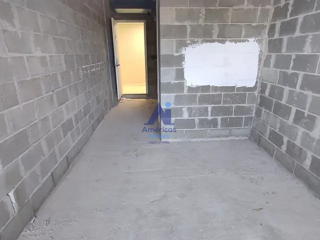 Sala com 22m², à venda ou para alugar, no bairro Recreio dos Bandeirantes em Rio de Janeiro