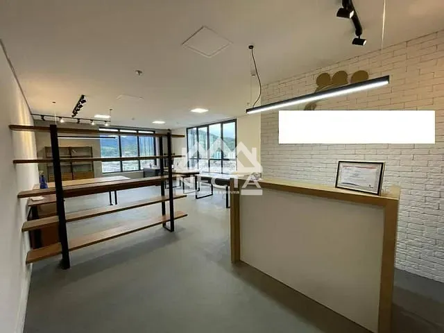 Sala com 50m², à venda ou para alugar, no bairro Sumaré em Caraguatatuba
