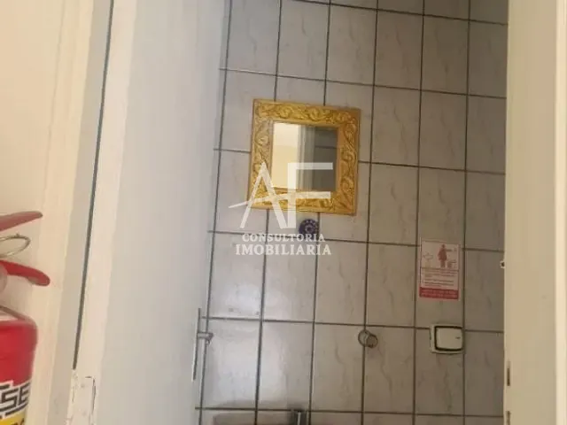 Sala com 20m², para alugar, no bairro Centro em Taubaté