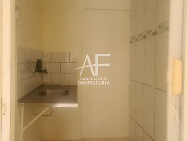 Sala com 20m², para alugar, no bairro Centro em Taubaté