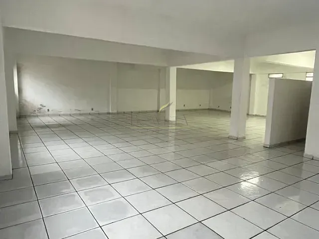 Sala para alugar, no bairro Pouso Alegre em Piracaia