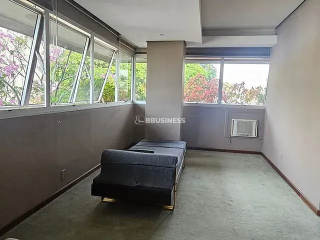 Sala à venda, no bairro Higienópolis em Porto Alegre