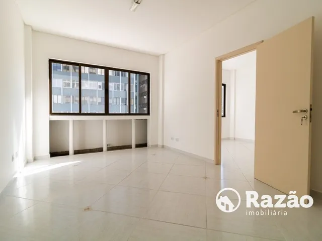 Sala para alugar, no bairro Centro em Curitiba