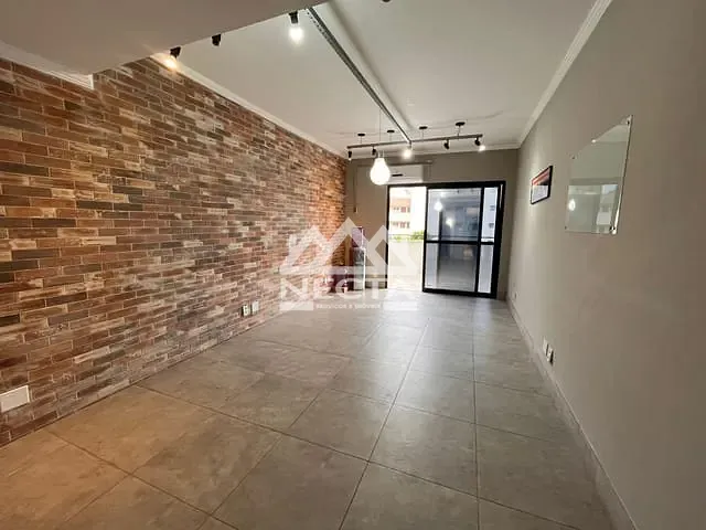 Sala com 27m², à venda, no bairro Centro em Caraguatatuba