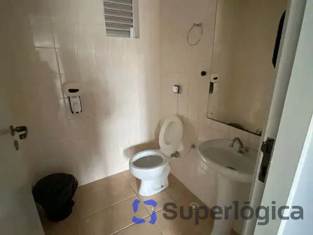 Sala à venda, no bairro Hugo Lange em Curitiba