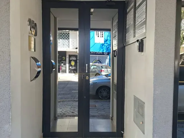 Sala à venda ou para alugar, no bairro Jardim do Lago em Bragança Paulista