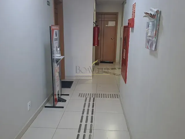 Sala à venda ou para alugar, no bairro Jardim do Lago em Bragança Paulista