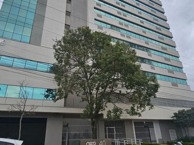 Sala à venda, no bairro Santa Maria Goretti em Porto Alegre
