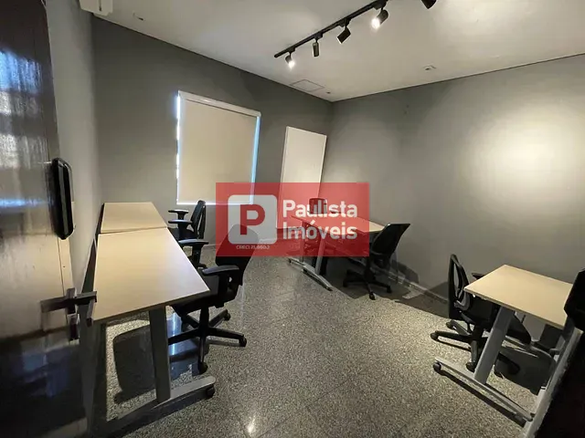 Sala com 16m², para alugar, no bairro Cidade Monções em São Paulo