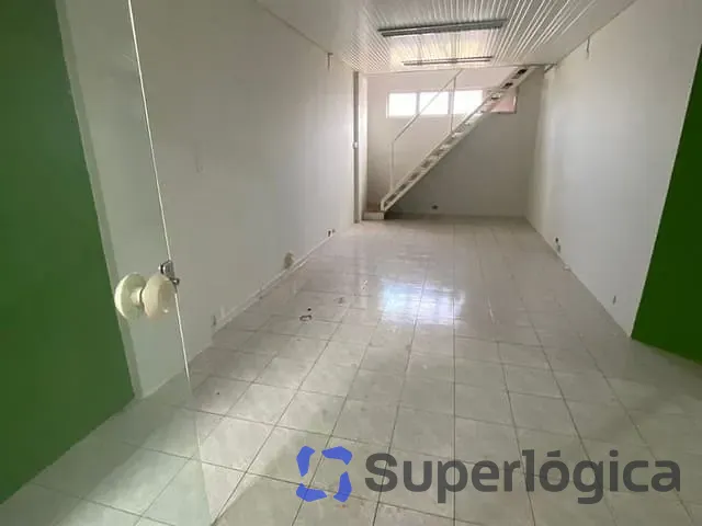 Sala à venda, no bairro Hugo Lange em Curitiba