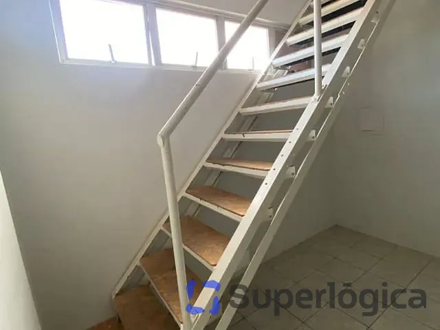 Sala à venda, no bairro Hugo Lange em Curitiba