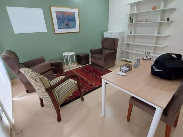 Sala à venda, no bairro Petrópolis em Porto Alegre