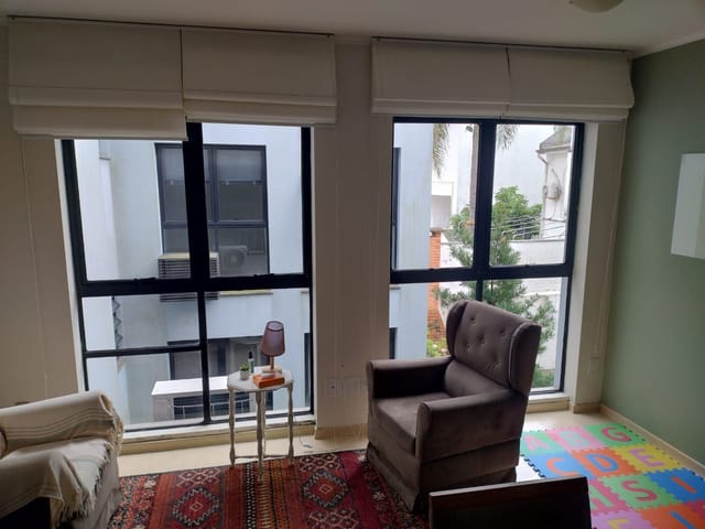 Sala à venda, no bairro Petrópolis em Porto Alegre