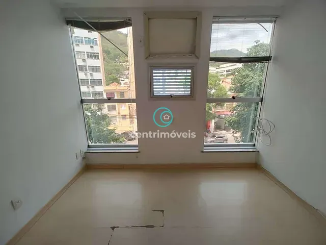 Sala com 29m², para alugar, no bairro Tijuca em Rio de Janeiro
