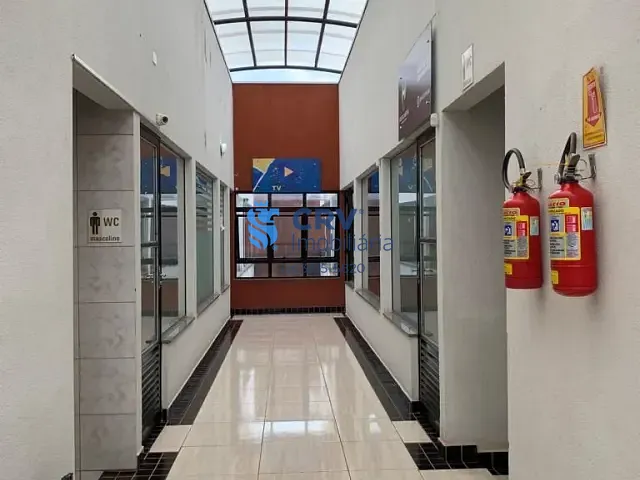 Sala com 45m², para alugar, no bairro Centro em Londrina