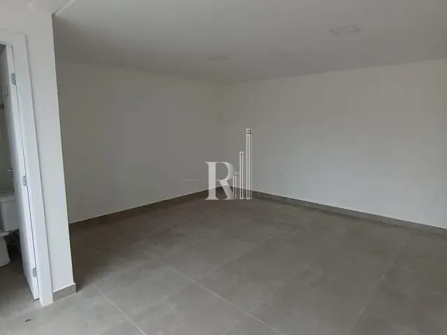 Sala para alugar, no bairro Centro em Tijucas