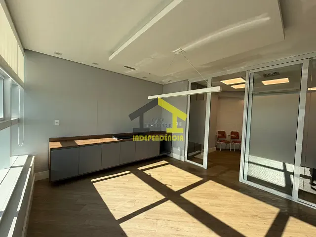 Sala com 100m², para alugar, no bairro Chácara Urbana em Jundiaí