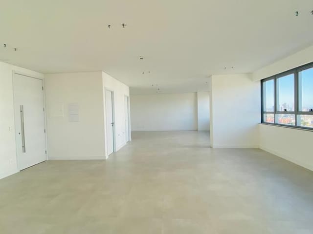 Sala para alugar, no bairro Bela Suiça em Londrina