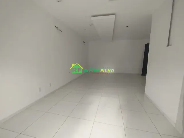 Sala com 40m², para alugar, no bairro José Francisco de Almeida Neto em Teresina