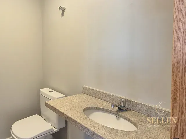 Sala com 68m², para alugar, no bairro Menino Deus em Porto Alegre