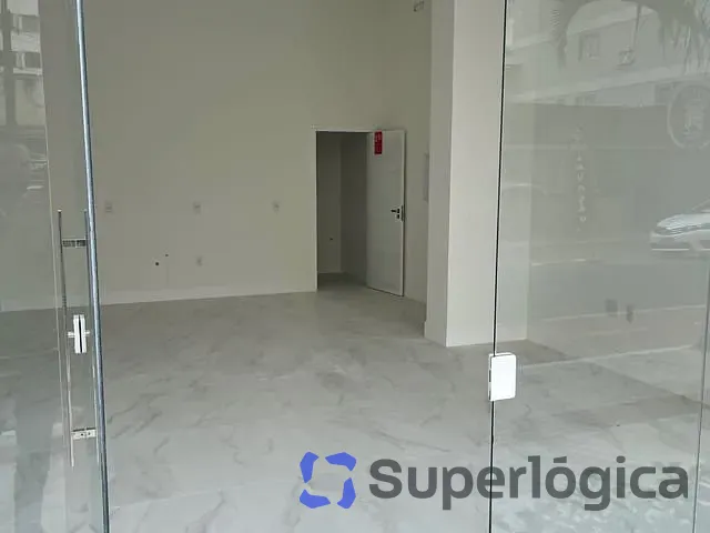 Sala para alugar, no bairro Centro em Balneário Camboriú