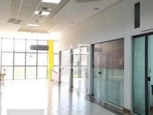 Sala com 28m², para alugar, no bairro Centro em Taubaté