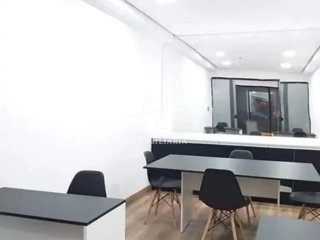 Sala com 28m², para alugar, no bairro Centro em Taubaté