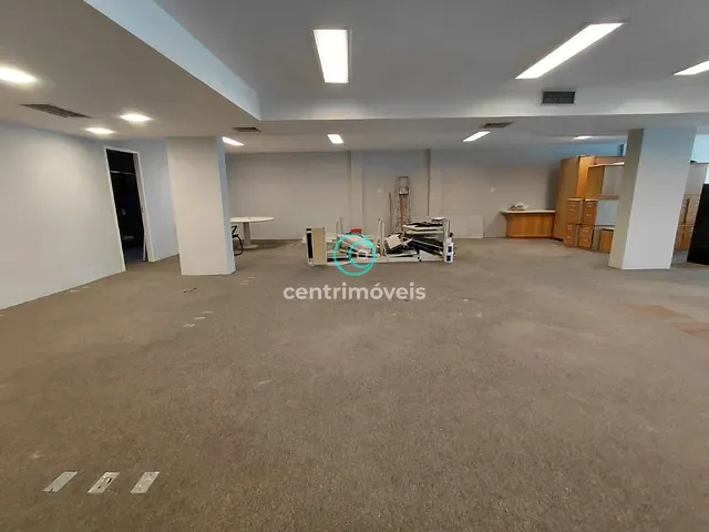 Sala com 275m², para alugar, no bairro Centro em Rio de Janeiro
