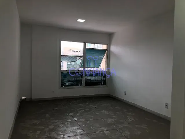 Sala com 28m², à venda, no bairro Campo Grande em Rio de Janeiro