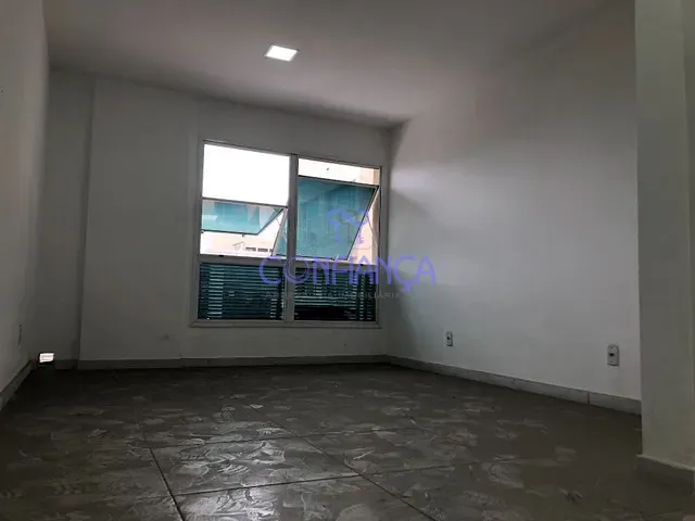 Sala com 28m², à venda, no bairro Campo Grande em Rio de Janeiro