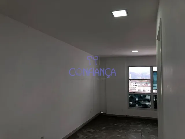 Sala com 28m², à venda, no bairro Campo Grande em Rio de Janeiro