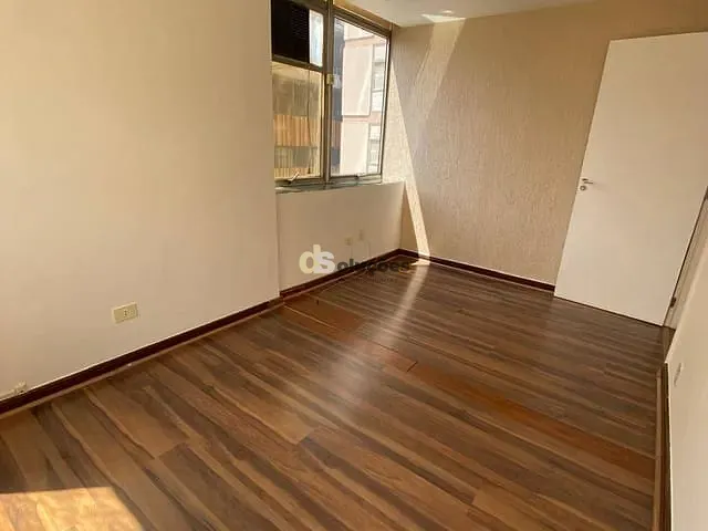 Sala à venda, no bairro Jardim Paulista em São Paulo