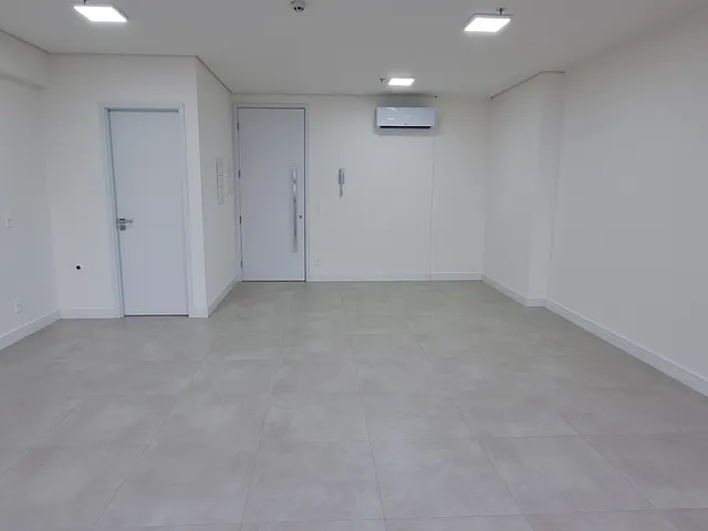 Sala para alugar, no bairro Bela Suiça em Londrina