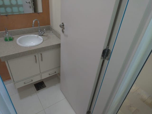 Sala à venda, no bairro Parque Senhor do Bonfim em Taubaté
