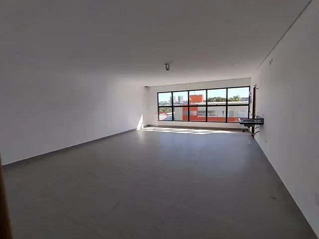 Sala com 70m², para alugar, no bairro Centro em Londrina