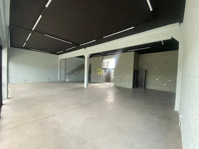 Sala com 330m², para alugar, no bairro Boqueirão em Guarapuava