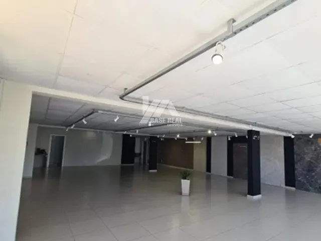 Sala à venda ou para alugar, no bairro Olarias em Ponta Grossa