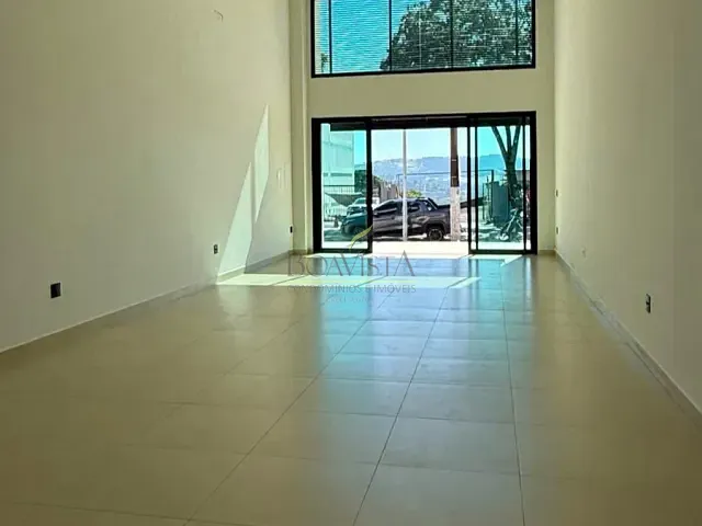 Sala com 90m², para alugar, no bairro Centro em Atibaia