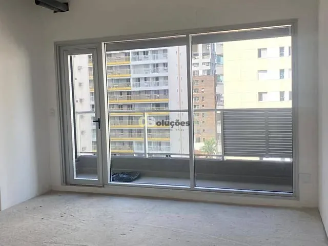 Sala à venda ou para alugar, no bairro Cerqueira César em São Paulo