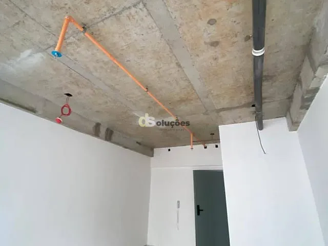 Sala à venda ou para alugar, no bairro Cerqueira César em São Paulo