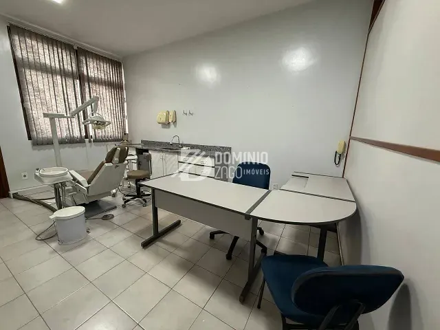 Sala para alugar, no bairro São Benedito em Uberaba