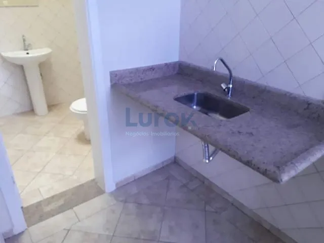 Sala com 50m², para alugar, no bairro Jardim Santo Antônio em Valinhos