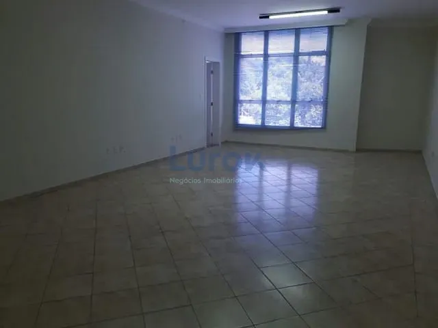 Sala com 50m², para alugar, no bairro Jardim Santo Antônio em Valinhos