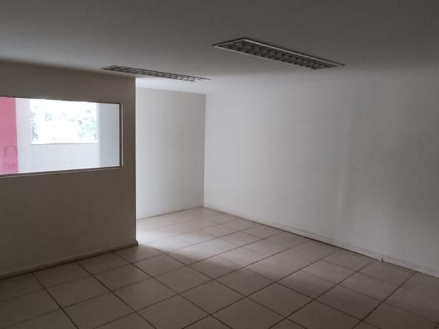 Sala para alugar, no bairro Centro em Cambé
