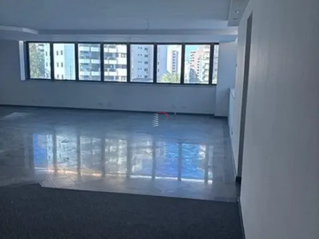 Sala com 124m², para alugar, no bairro Centro em Londrina
