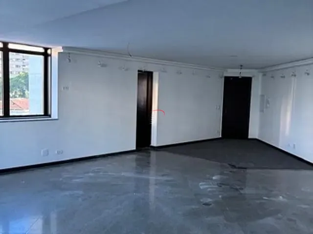 Sala com 124m², para alugar, no bairro Centro em Londrina