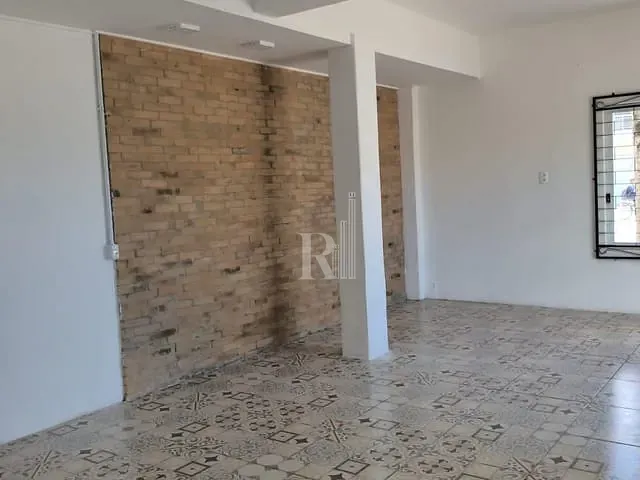 Sala para alugar, no bairro Centro em Tijucas